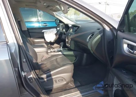 2017 Nissan Pathfinder Sl z USA, uszkodzony, nr VIN 5N1DR2MM7HC604179